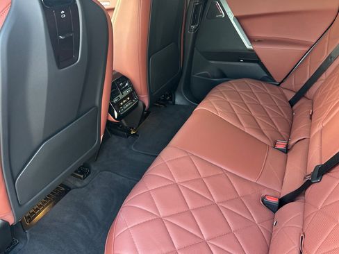 Used 2025 BMW iX M60 image 15