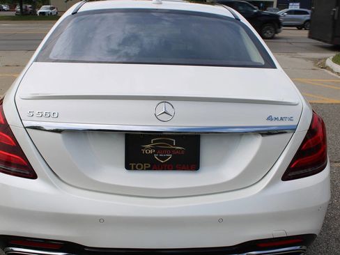 Used 2018 Mercedes-Benz S 560 4MATIC Sedan image 39