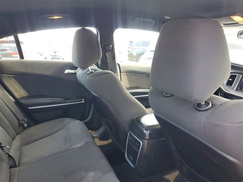 Used 2019 Dodge Charger SXT image 29