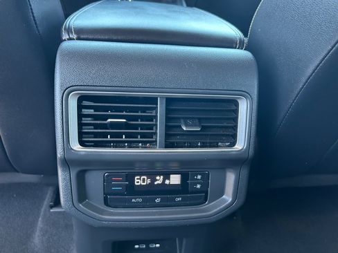Used 2024 Volkswagen Atlas SE FWD image 30