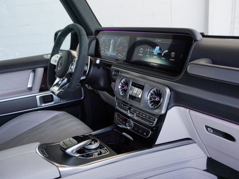 Used 2022 Mercedes-Benz G 63 AMG Squared image 33