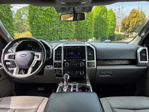 Used 2018 Ford F150 Lariat w/ Equipment Group 501A Mid image 16