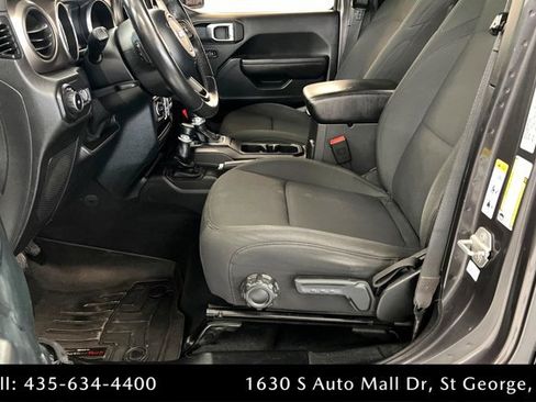 Used 2018 Jeep Wrangler Unlimited Sport S AWD/4WD image 17