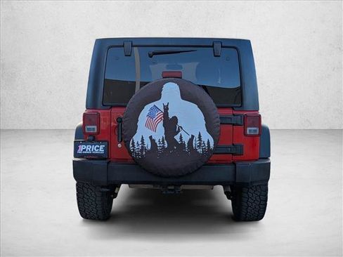 Used 2016 Jeep Wrangler Unlimited Rubicon w/ Connectivity Group image 6