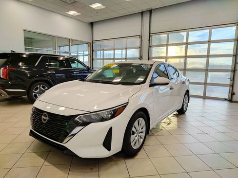 Used 2024 Nissan Sentra S image 34