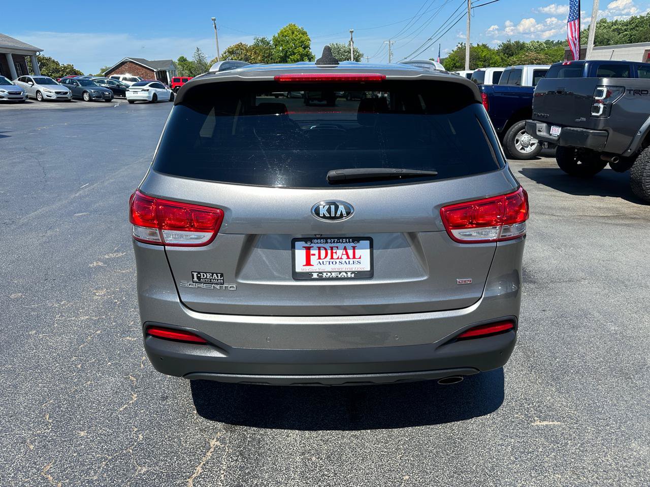 Used 2016 Kia Sorento FWD w/ LX Convenience Package image 3
