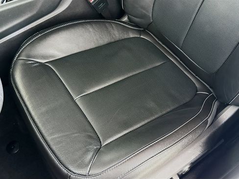 Used 2023 Jeep Grand Cherokee Limited w/ Luxury Tech Group II image 21