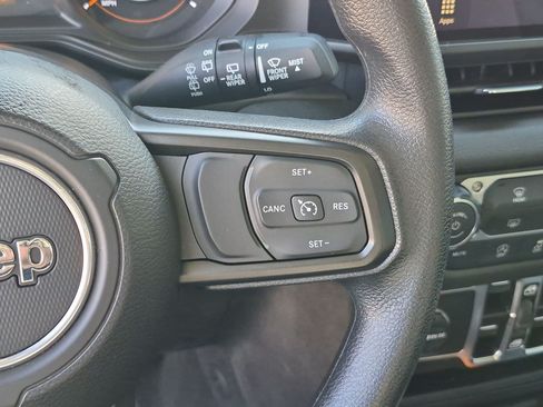 Used 2025 Jeep Wrangler Unlimited Sport AWD/4WD image 20