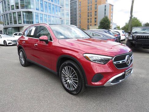 Used 2026 Mercedes-Benz GLC 300 4MATIC image 5