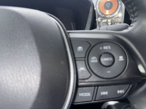 Used 2025 Toyota Corolla SE w/ SE Premium Package image 13