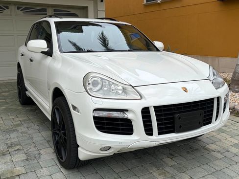 Used 2008 Porsche Cayenne Turbo image 26