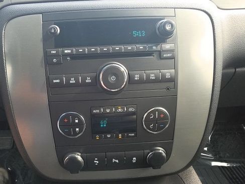 Used 2012 Chevrolet Silverado 2500 LTZ w/ LTZ Plus Package AWD/4WD image 16