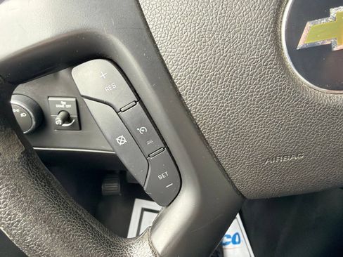 Used 2011 Chevrolet Express 1500 w/ Power Package RWD image 13