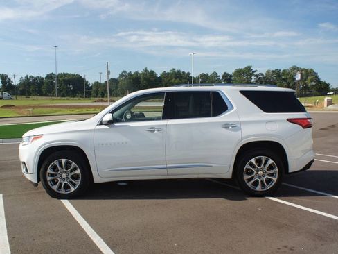 Used 2021 Chevrolet Traverse Premier image 15