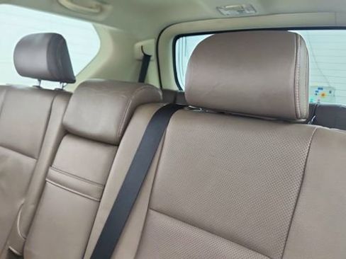 Used 2018 Lexus GX 460 Premium w/ Premium Package image 34