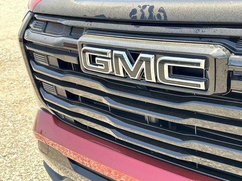 New 2026 GMC Terrain Elevation w/ Elevation Premium Package FWD image 31