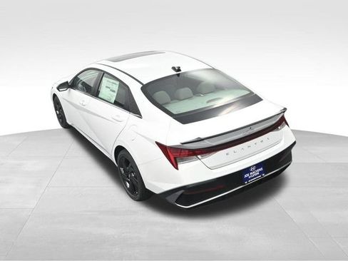 New 2026 Hyundai Elantra SEL Sport Premium FWD image 26