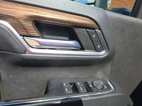 Certified 2024 Chevrolet Silverado 2500 LT image 10