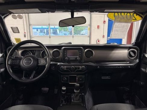 Used 2020 Jeep Wrangler Sport AWD/4WD image 11