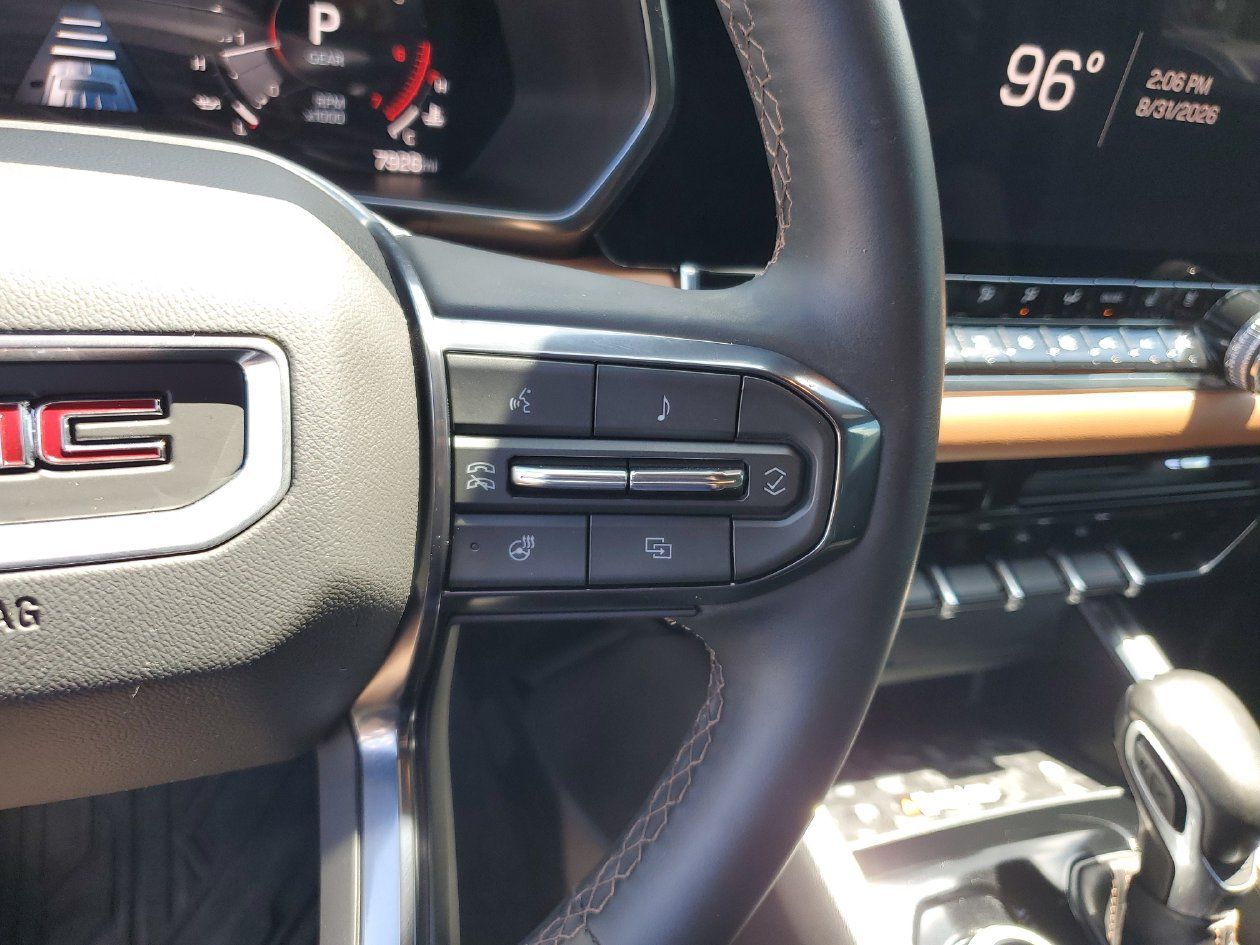 Used 2025 GMC Canyon AT4 w/ Nightfall Edition AWD/4WD image 27