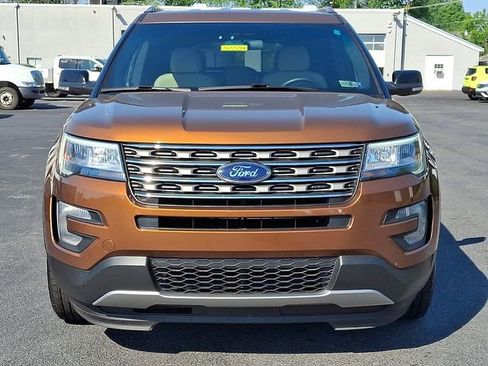 Used 2017 Ford Explorer XLT AWD/4WD image 5