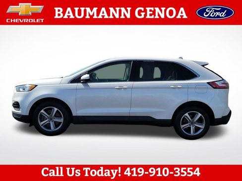Used 2019 Ford Edge Titanium w/ Cold Weather Package AWD/4WD image 2