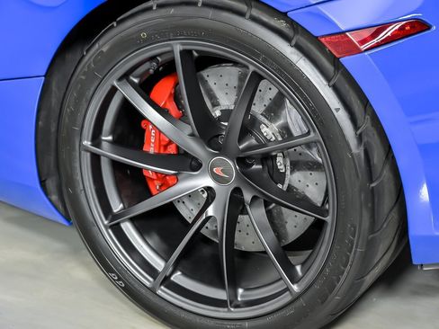 Used 2018 McLaren 720S Performance RWD image 16