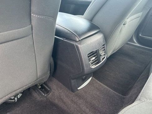 Used 2019 Ford Fusion SE image 34