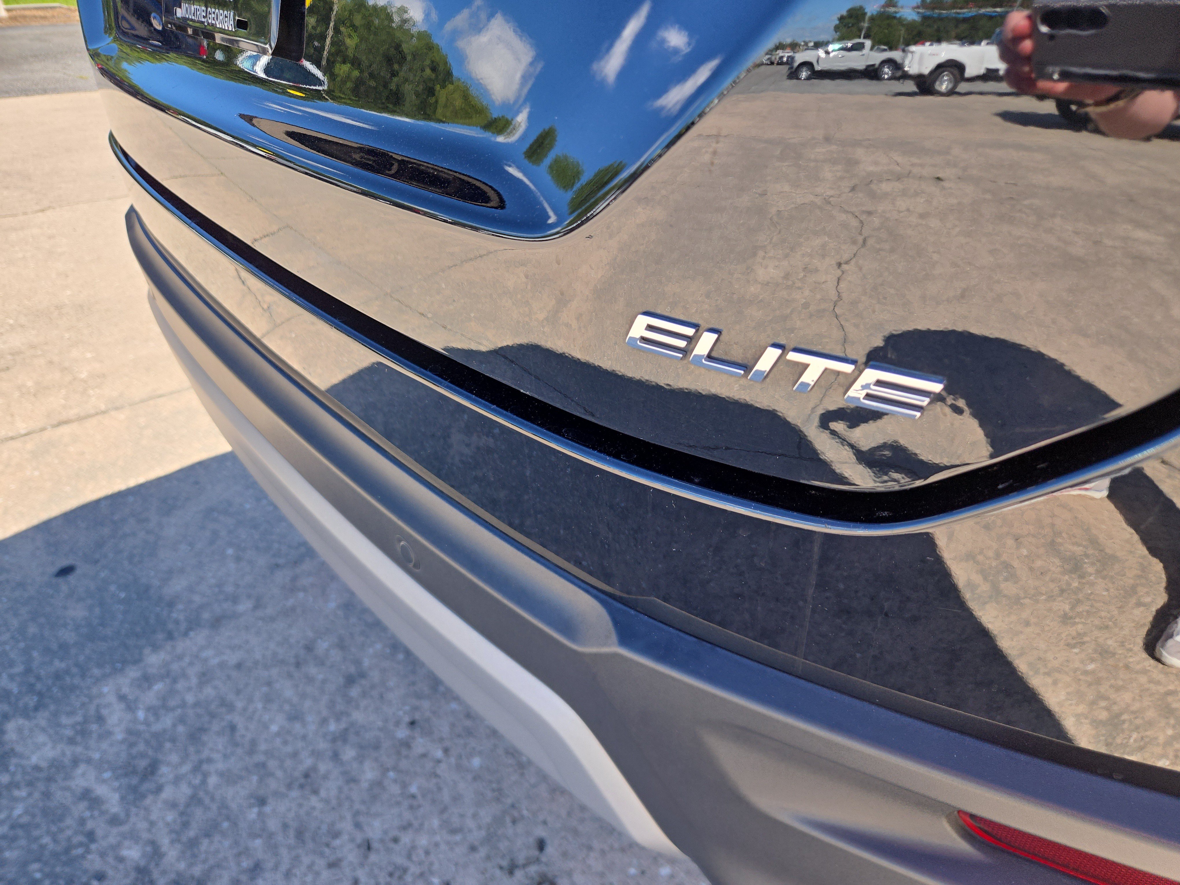 Used 2023 Honda Pilot Elite image 22