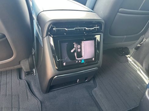 Used 2025 Cadillac Escalade IQ Luxury 2 w/ LPO, Premium Carpet Package AWD/4WD image 36