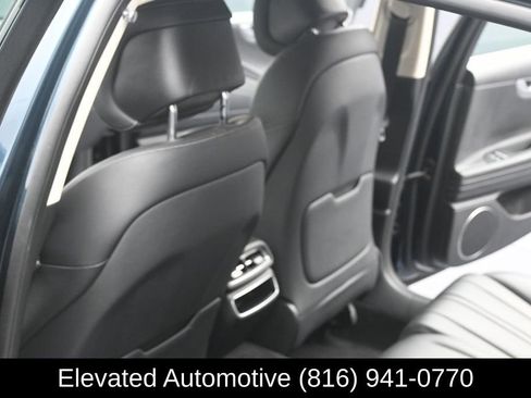 Used 2023 Genesis G80 2.5T AWD/4WD image 18
