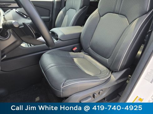 Certified 2025 Honda Pilot Elite image 28