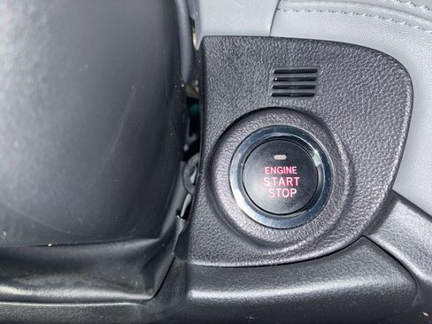 Used 2023 Subaru Outback Limited image 25