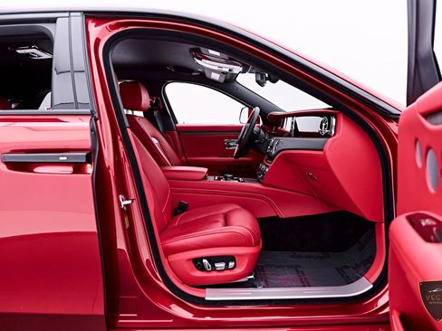Used 2024 Rolls-Royce Ghost AWD/4WD image 34