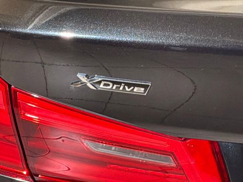 Used 2019 BMW 530i xDrive w/ Convenience Package AWD/4WD image 26