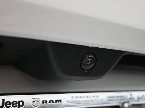 New 2025 Jeep Grand Cherokee L Limited image 35