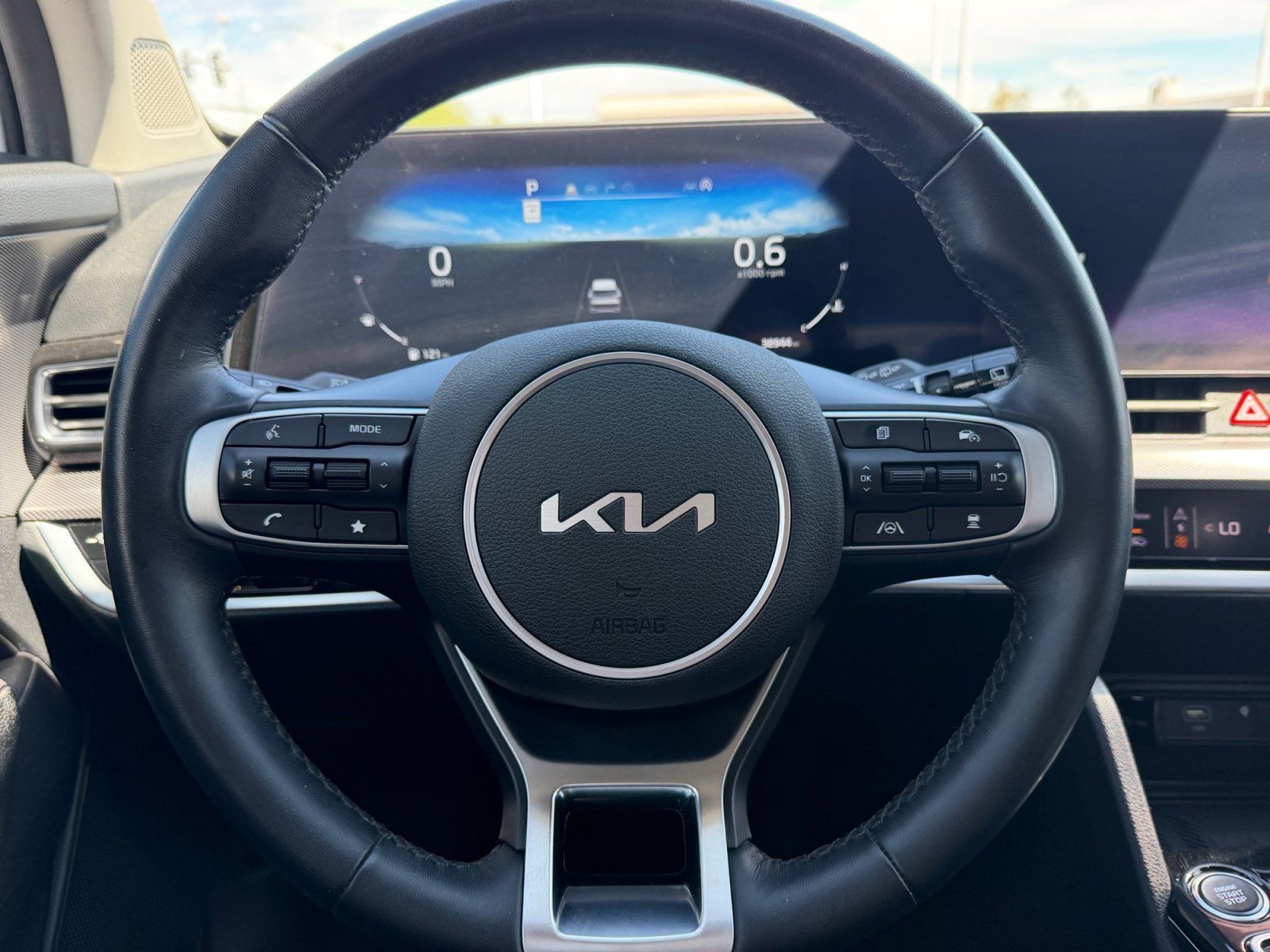 Used 2024 Kia Sportage SX AWD/4WD image 9