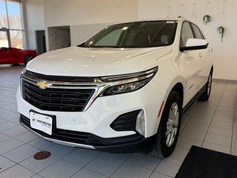 Used 2023 Chevrolet Equinox LT AWD/4WD image 32