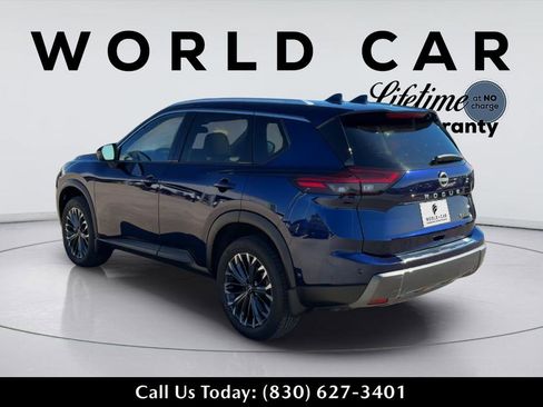 Used 2025 Nissan Rogue SL w/ Tech Package AWD/4WD image 5