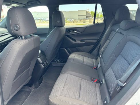 Used 2025 Chevrolet Equinox LT FWD image 21