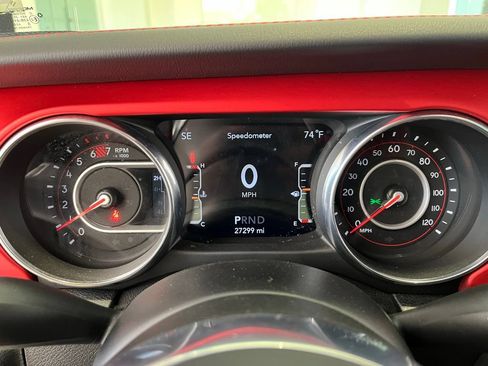 Used 2021 Jeep Wrangler Rubicon AWD/4WD image 8