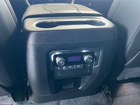 Used 2025 GMC Yukon XL Denali w/ Sun & Power Step Package AWD/4WD image 19