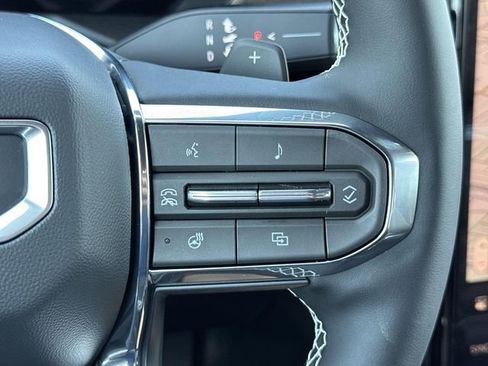 New 2026 GMC Acadia Denali Ultimate FWD image 10