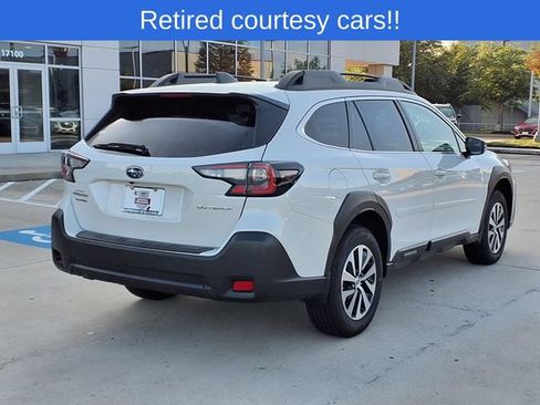 Certified 2025 Subaru Outback Premium AWD/4WD image 4