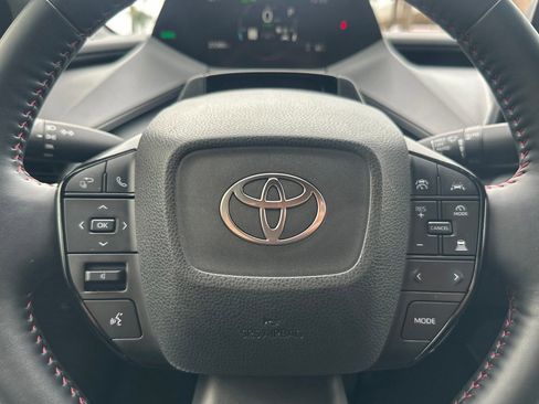 Used 2024 Toyota Prius Prime SE image 26