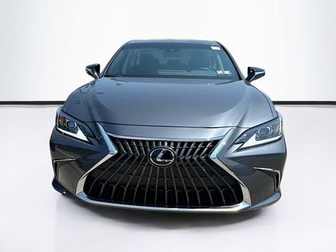 Used 2025 Lexus ES 350 w/ Premium Package FWD image 2