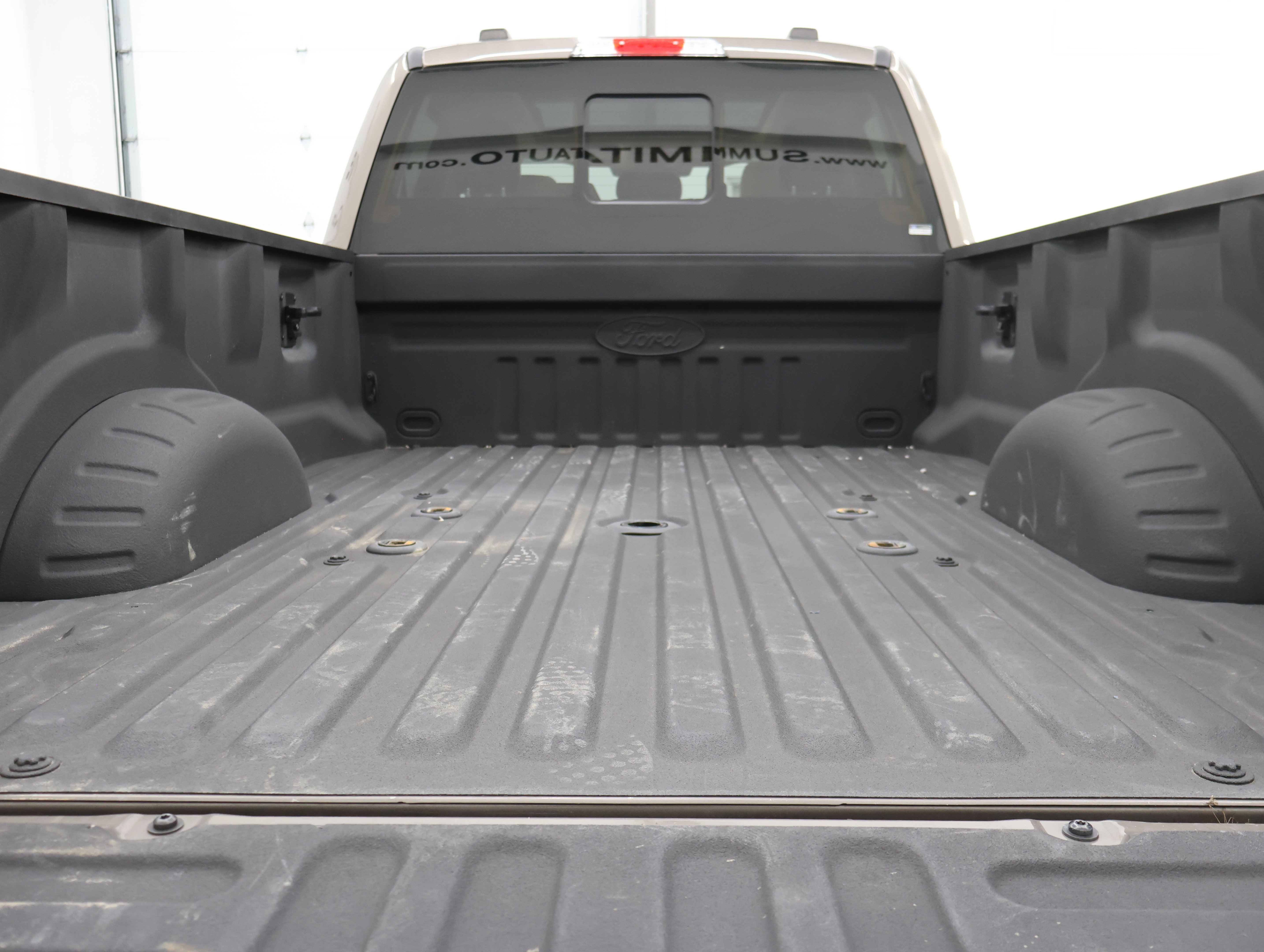 Used 2022 Ford F350 Lariat w/ Lariat Ultimate Package AWD/4WD image 28