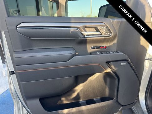 Used 2025 GMC Sierra 1500 AT4 w/ Technology Package image 9