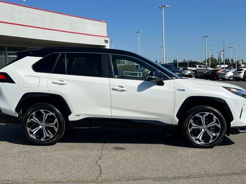Certified 2022 Toyota RAV4 XSE AWD/4WD image 6