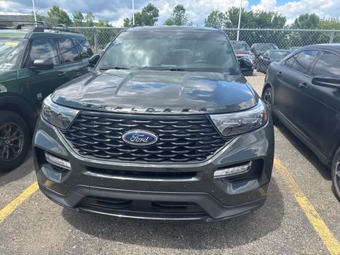 Used 2023 Ford Explorer ST-Line w/ Class IV Trailer Tow Package AWD/4WD image 24